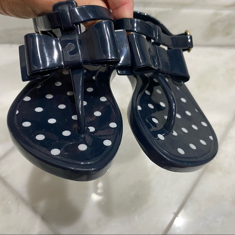 SOLD - Baby Gap Navy with Polka Dot Jelly Sandals Size 7 - Picture 3 of 9